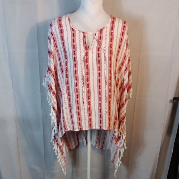 Southwestern Red and White Women's Top - Picture 1 of 7